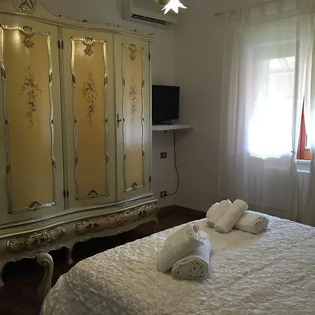 לינה וארוחת בוקר Stellato House *